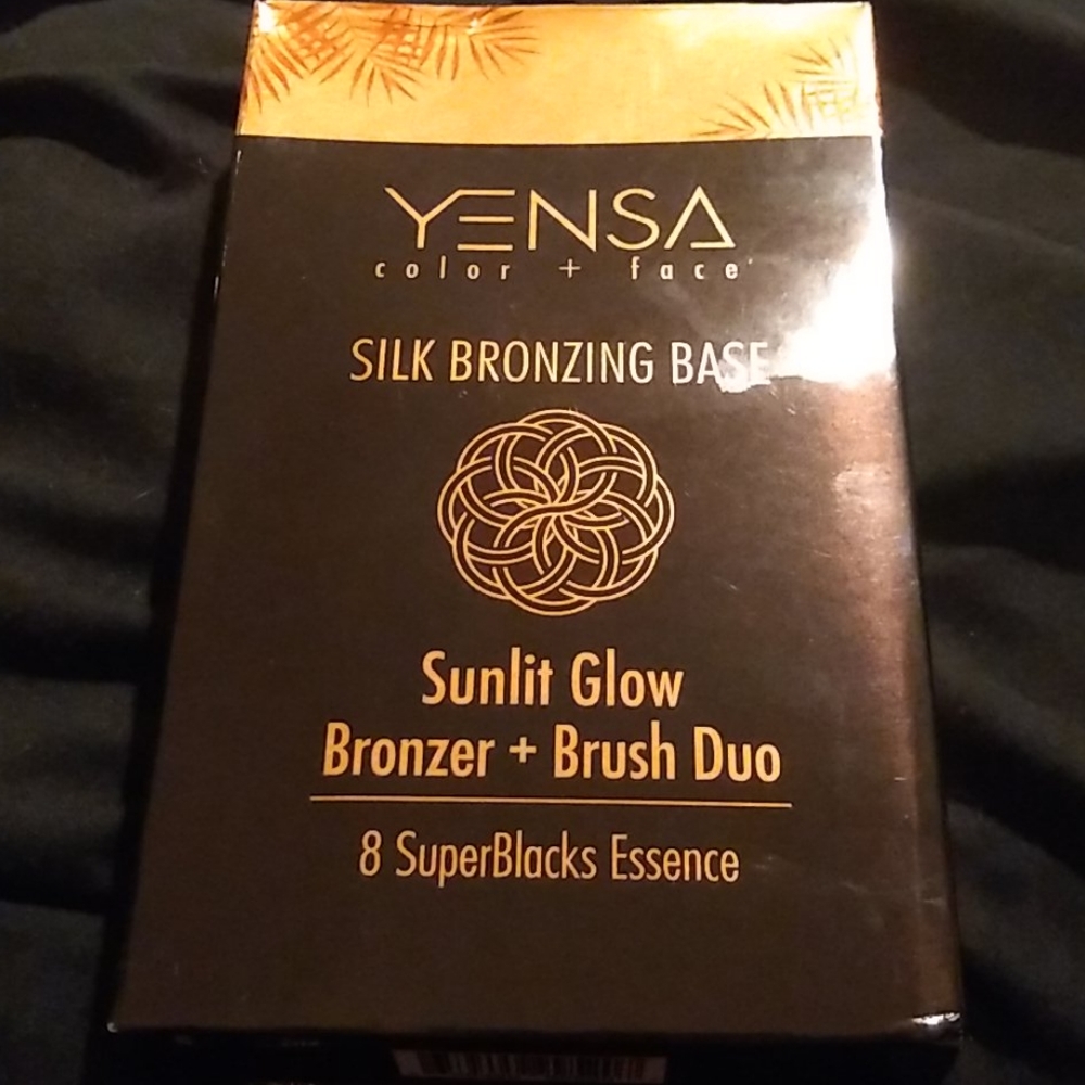 Yensa Silk Bronzing Base